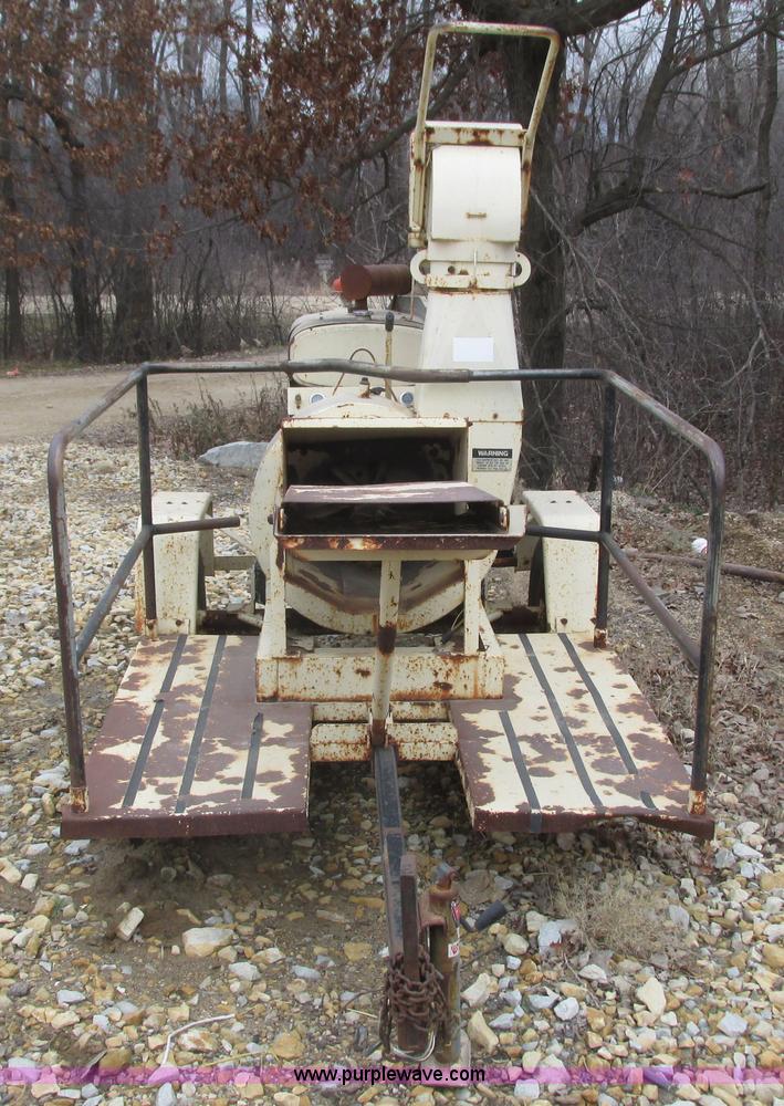 Finn B50 straw blower in Goodhue, MN | Item L3908 sold | Purple Wave