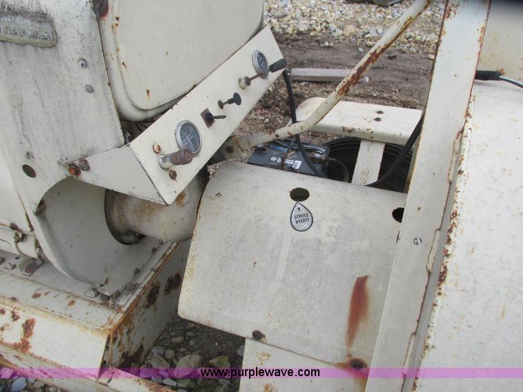 image for item L3908 Finn B50 straw blower