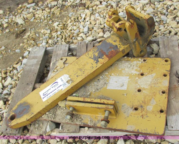 image for item L3916 Scraper hitch