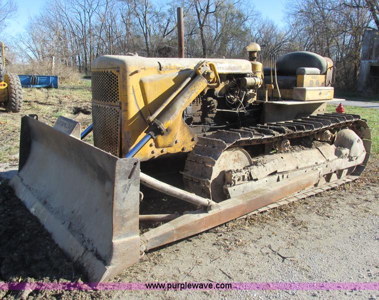 image for item L4137 1952 Caterpillar D6 dozer