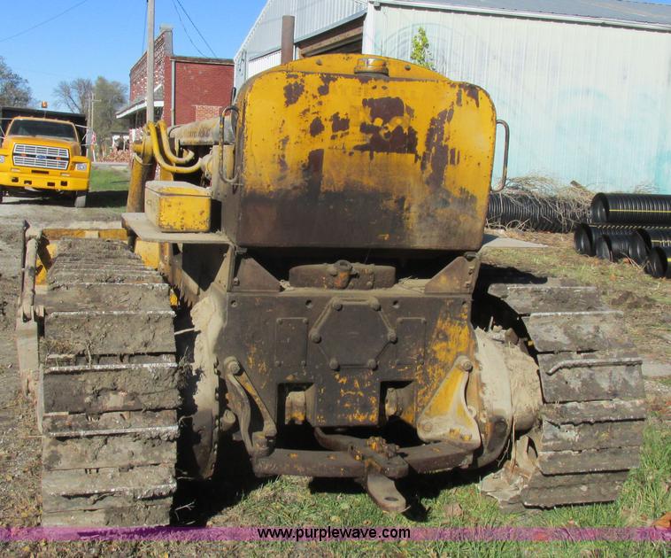 image for item L4137 1952 Caterpillar D6 dozer