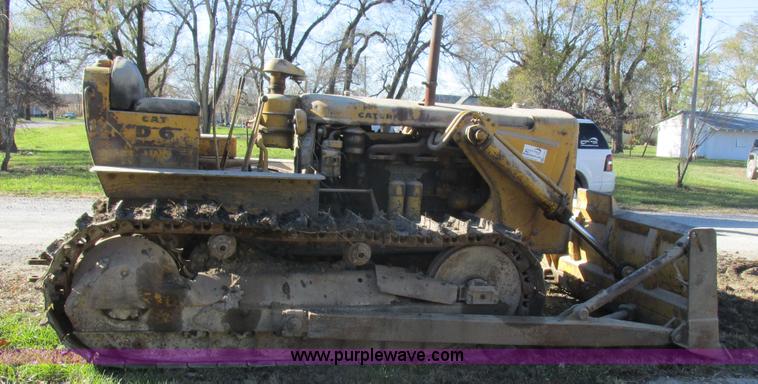 image for item L4137 1952 Caterpillar D6 dozer