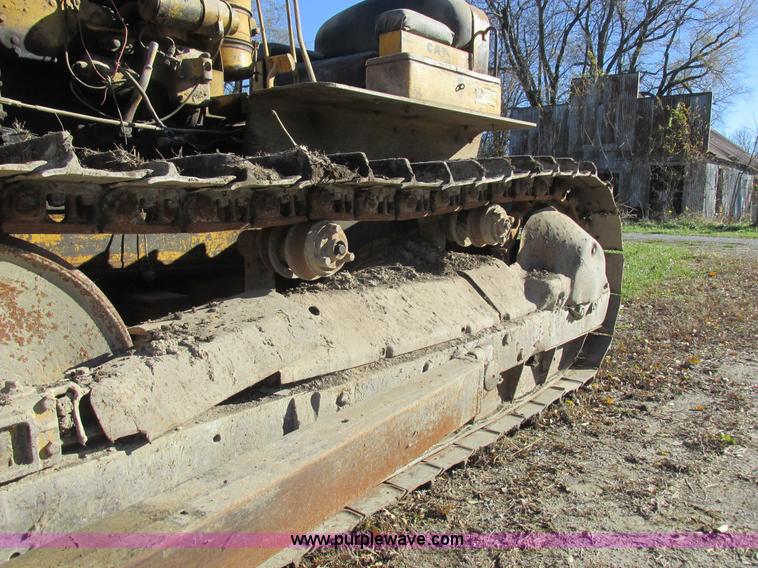image for item L4137 1952 Caterpillar D6 dozer