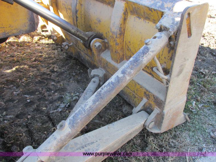 image for item L4137 1952 Caterpillar D6 dozer