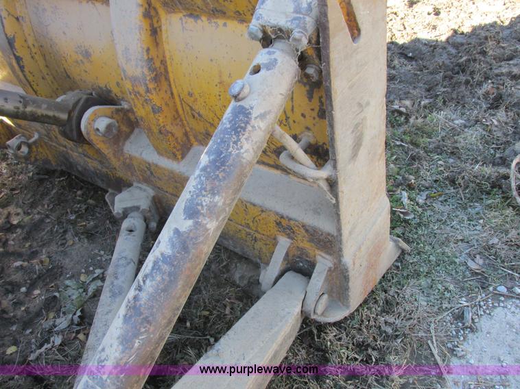 image for item L4137 1952 Caterpillar D6 dozer