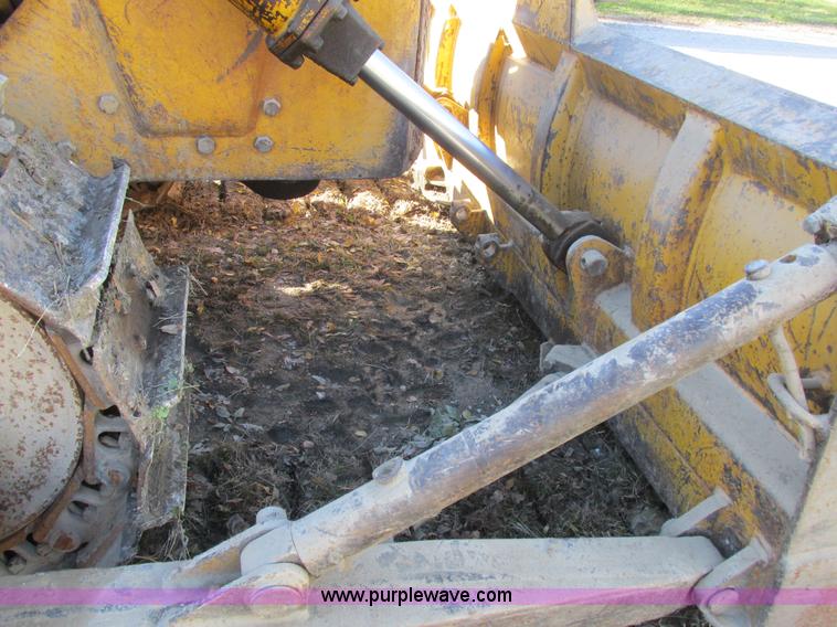 image for item L4137 1952 Caterpillar D6 dozer