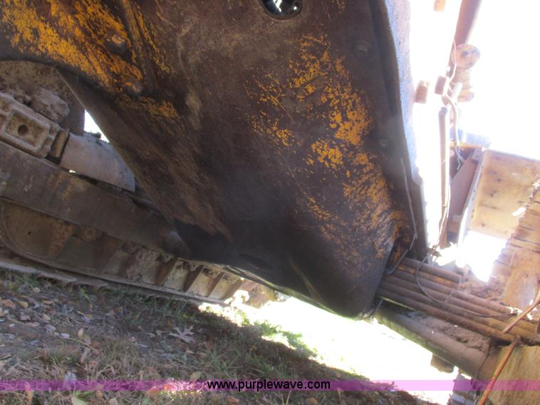 image for item L4137 1952 Caterpillar D6 dozer