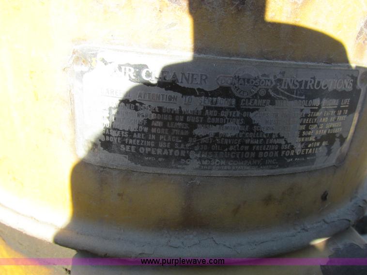 image for item L4137 1952 Caterpillar D6 dozer