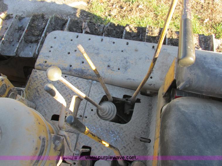 image for item L4137 1952 Caterpillar D6 dozer