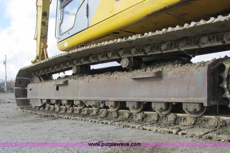 image for item L4151 1996 Kobelco SK270LC excavator