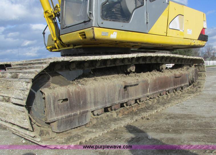 image for item L4151 1996 Kobelco SK270LC excavator