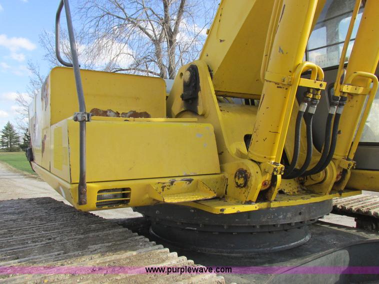 image for item L4151 1996 Kobelco SK270LC excavator