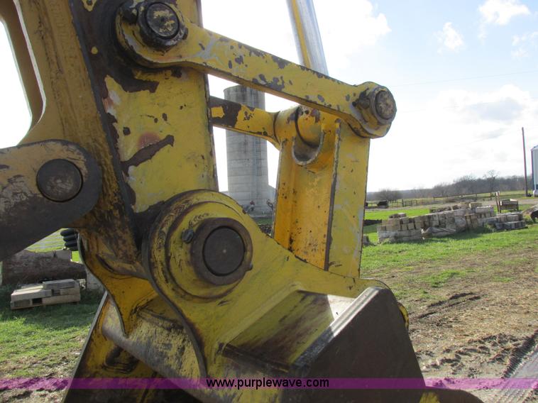 image for item L4151 1996 Kobelco SK270LC excavator