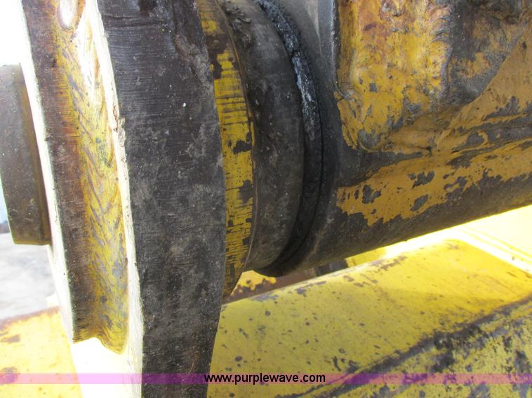 image for item L4151 1996 Kobelco SK270LC excavator