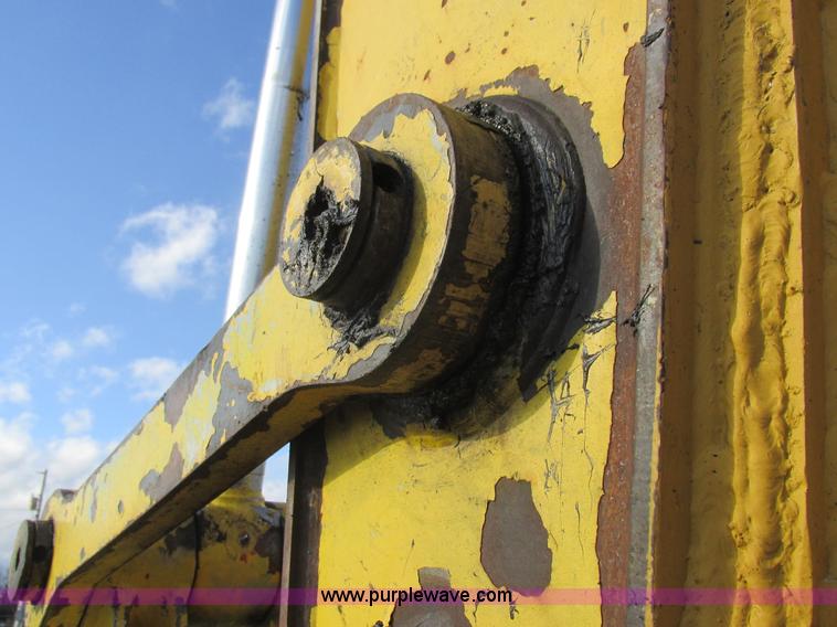 image for item L4151 1996 Kobelco SK270LC excavator