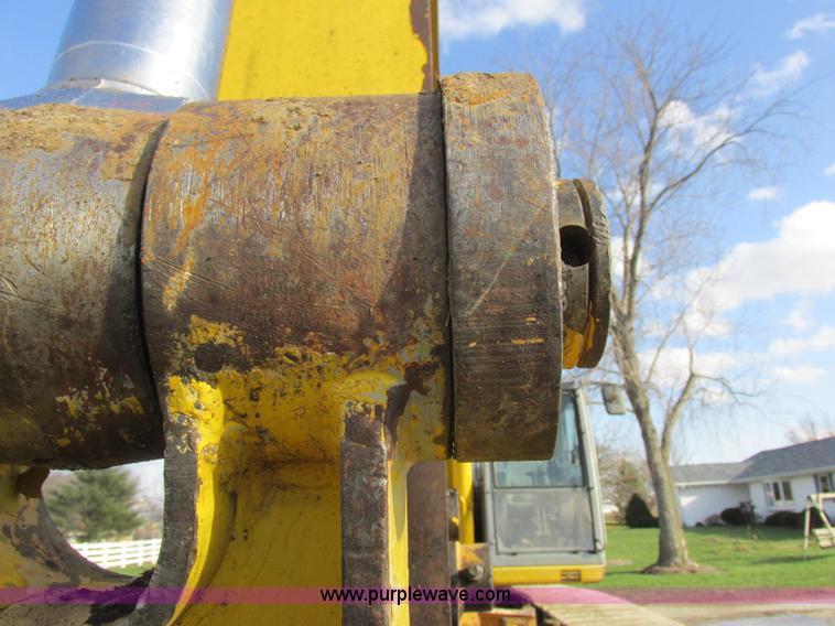 image for item L4151 1996 Kobelco SK270LC excavator