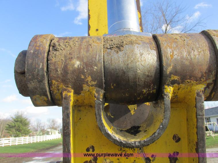 image for item L4151 1996 Kobelco SK270LC excavator