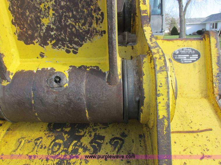 image for item L4151 1996 Kobelco SK270LC excavator