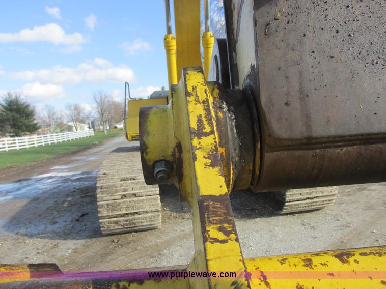 image for item L4151 1996 Kobelco SK270LC excavator