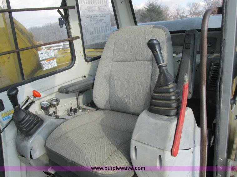 image for item L4151 1996 Kobelco SK270LC excavator