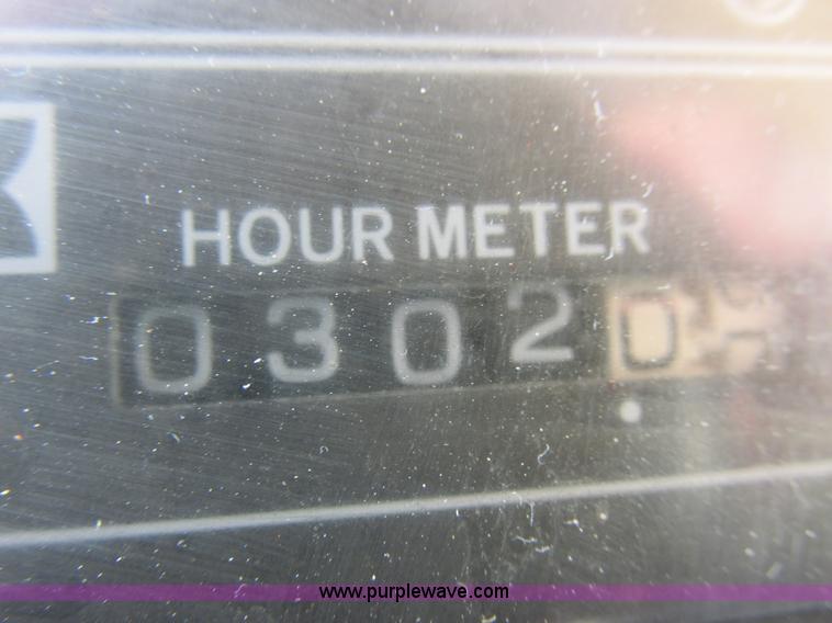 image for item L4151 1996 Kobelco SK270LC excavator