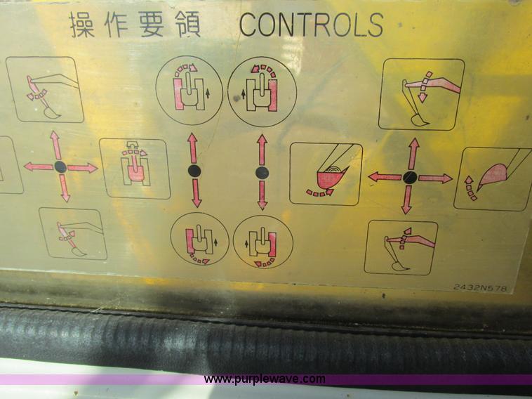 image for item L4151 1996 Kobelco SK270LC excavator