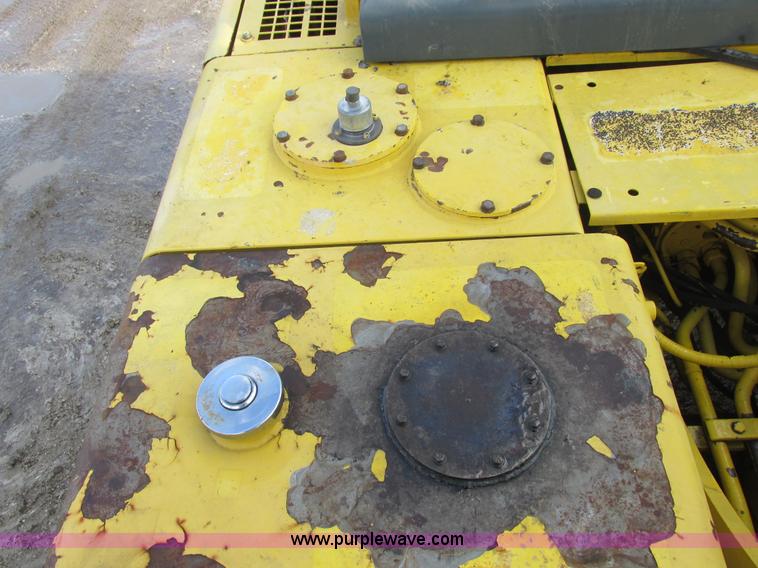 image for item L4151 1996 Kobelco SK270LC excavator