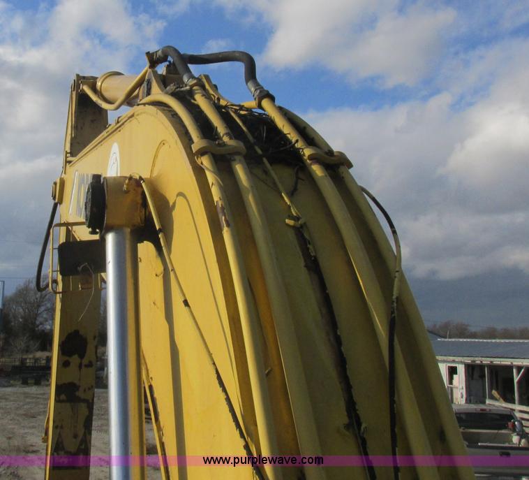 image for item L4151 1996 Kobelco SK270LC excavator