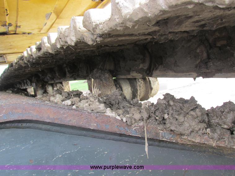 image for item L4151 1996 Kobelco SK270LC excavator