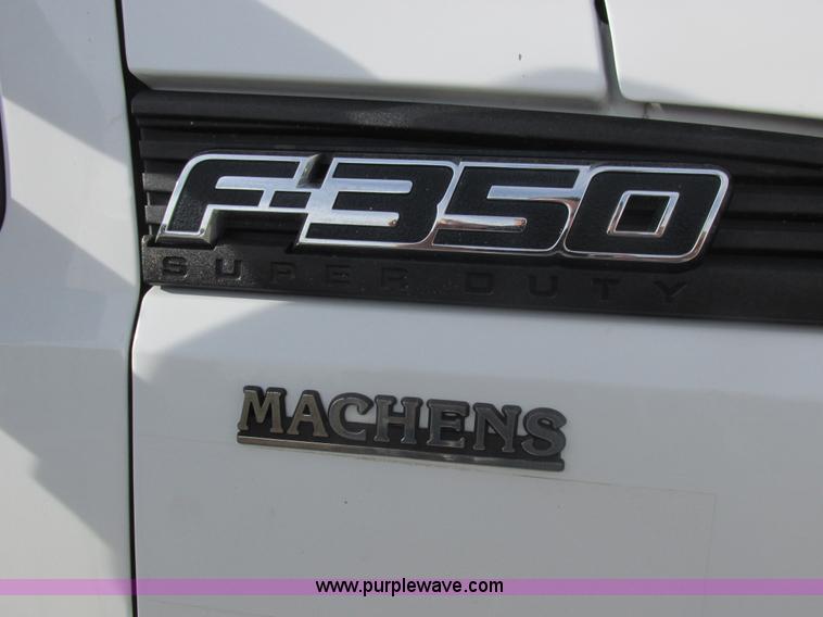 image for item L4165 2011 Ford F350 Super Duty XL flatbed pickup truck