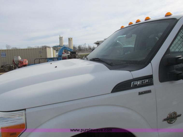 image for item L4165 2011 Ford F350 Super Duty XL flatbed pickup truck