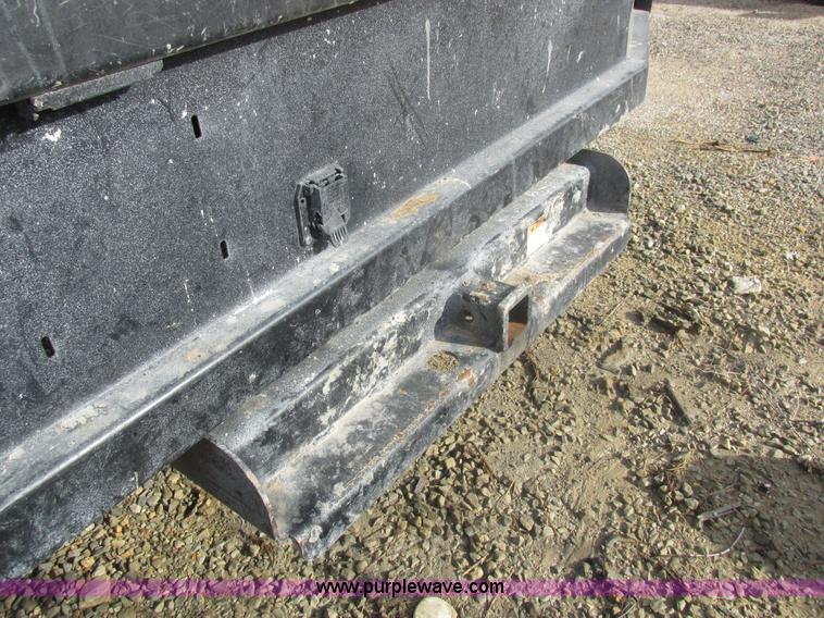 image for item L4165 2011 Ford F350 Super Duty XL flatbed pickup truck