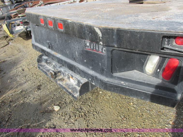 image for item L4165 2011 Ford F350 Super Duty XL flatbed pickup truck
