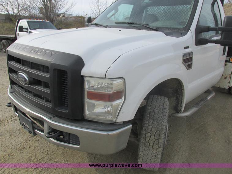 image for item L4166 2009 Ford F350 Super Duty XL utility truck