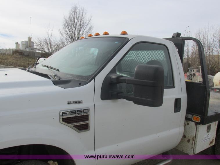 image for item L4166 2009 Ford F350 Super Duty XL utility truck