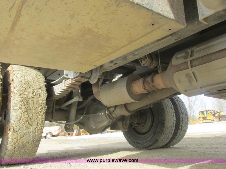 image for item L4166 2009 Ford F350 Super Duty XL utility truck