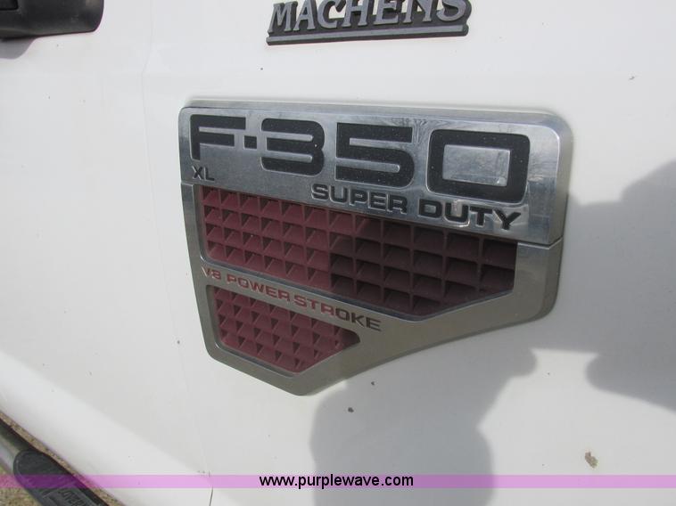 image for item L4166 2009 Ford F350 Super Duty XL utility truck