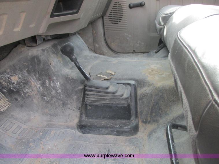 image for item L4166 2009 Ford F350 Super Duty XL utility truck