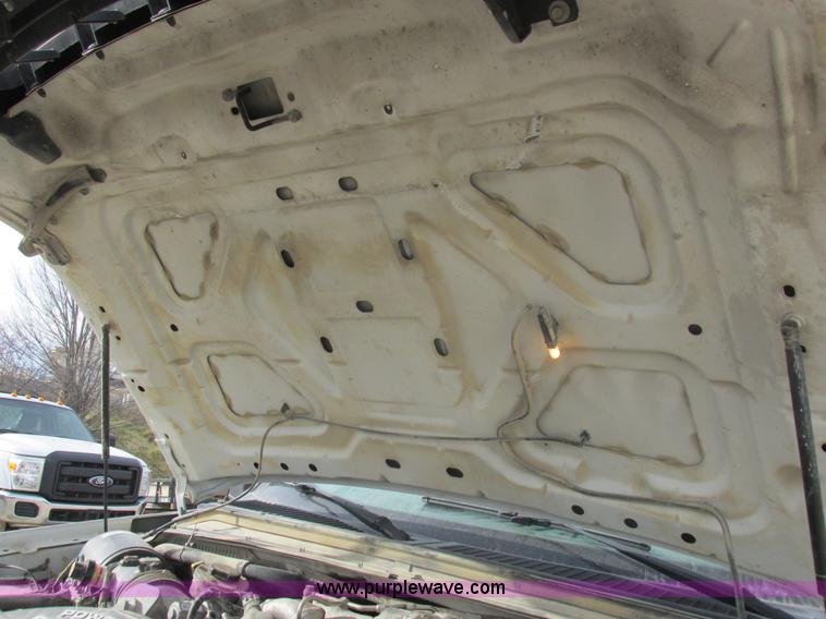 image for item L4166 2009 Ford F350 Super Duty XL utility truck