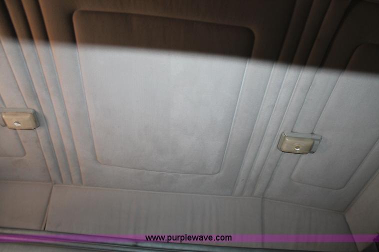 image for item L4458 1997 Mack CH613 semi truck