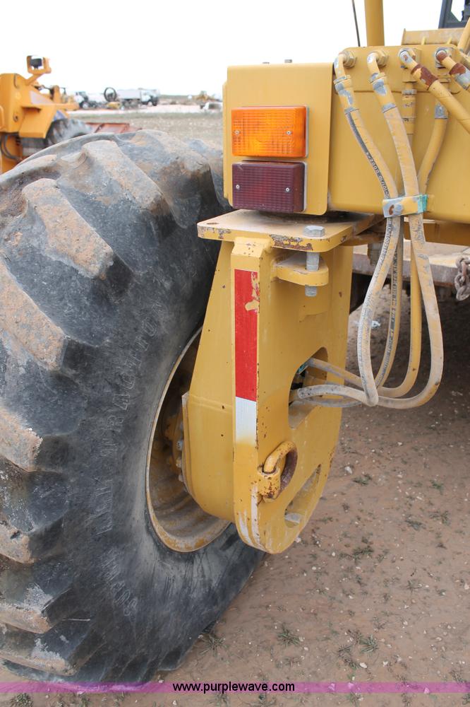 image for item L4459 2005 Caterpillar RM-350B reclaimer