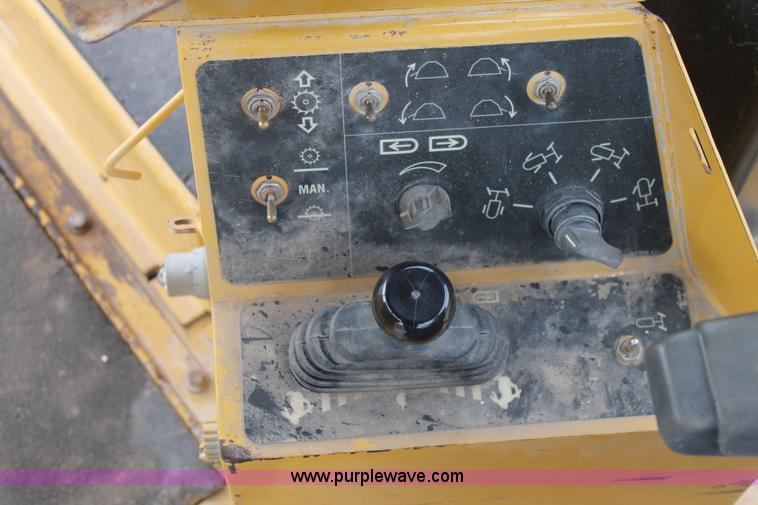 image for item L4459 2005 Caterpillar RM-350B reclaimer