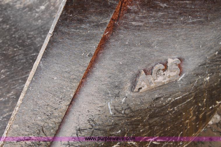 image for item L4461 Samsung 120-2 wheel loader