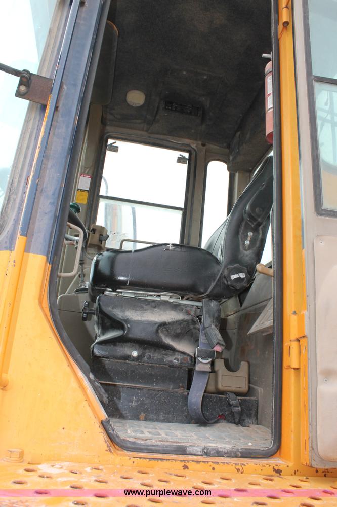 image for item L4461 Samsung 120-2 wheel loader