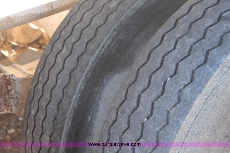 image for item L4477 1974 J&L 2619 pneumatic dry bulk transport trailer