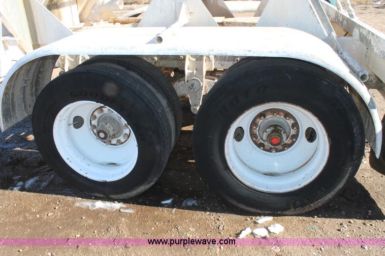 image for item L4477 1974 J&L 2619 pneumatic dry bulk transport trailer