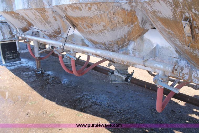 image for item L4477 1974 J&L 2619 pneumatic dry bulk transport trailer