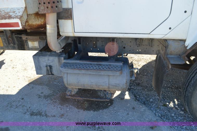 image for item L4501 1989 International F2554 dump truck