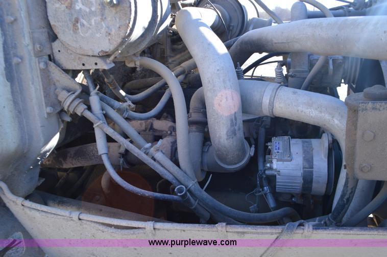 image for item L4501 1989 International F2554 dump truck