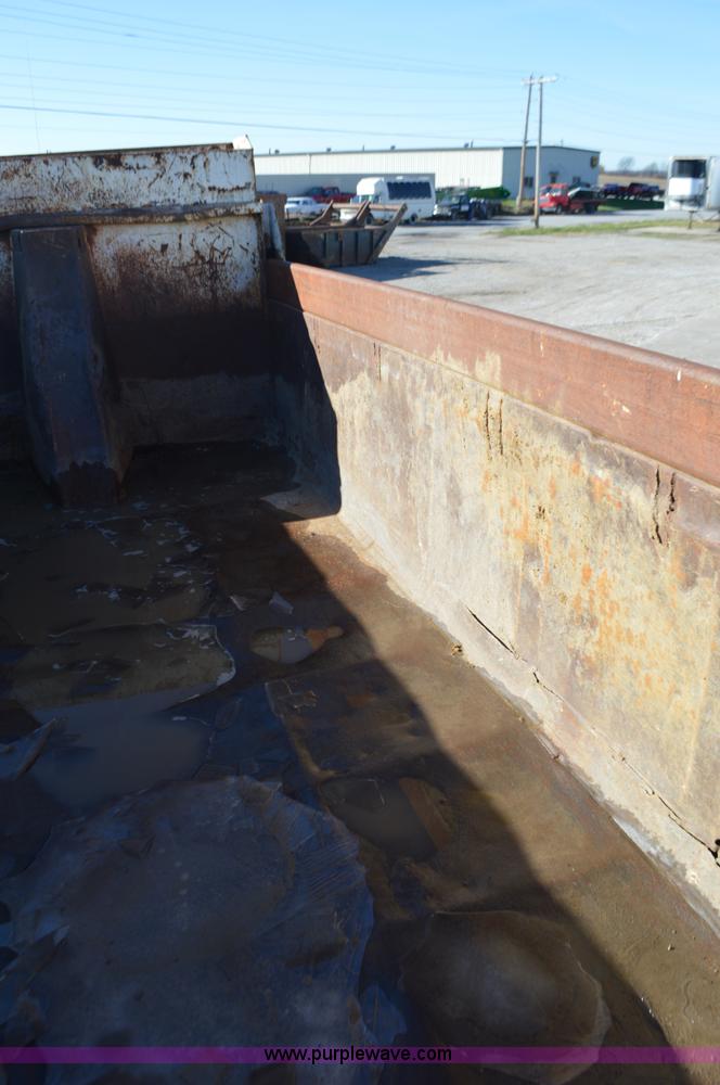 image for item L4501 1989 International F2554 dump truck